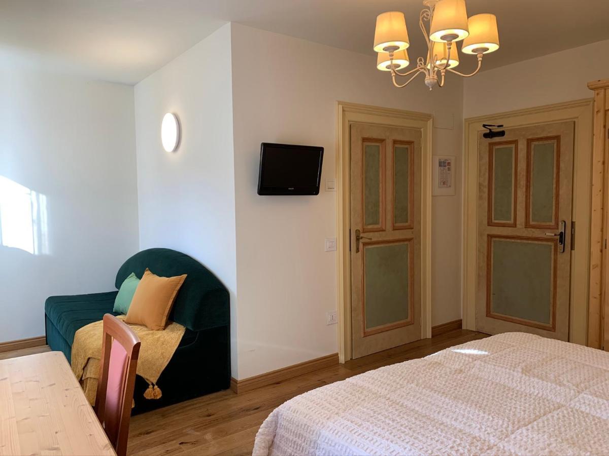 Hotel Serena Cortina Cortina dʼAmpezzo Exteriör bild