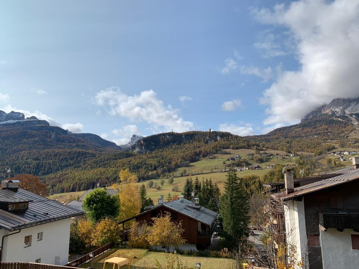 Hotel Serena Cortina Cortina dʼAmpezzo Exteriör bild