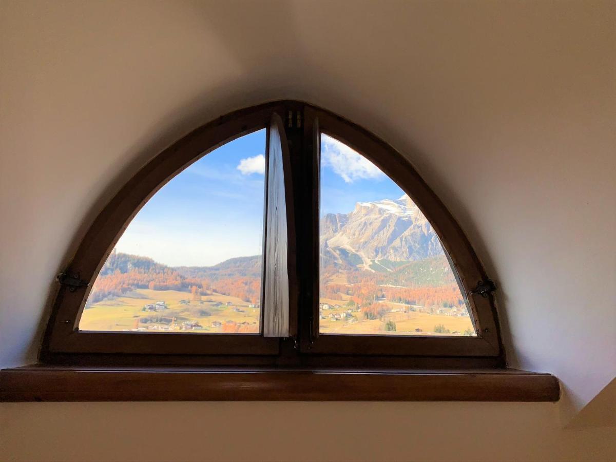 Hotel Serena Cortina Cortina dʼAmpezzo Exteriör bild