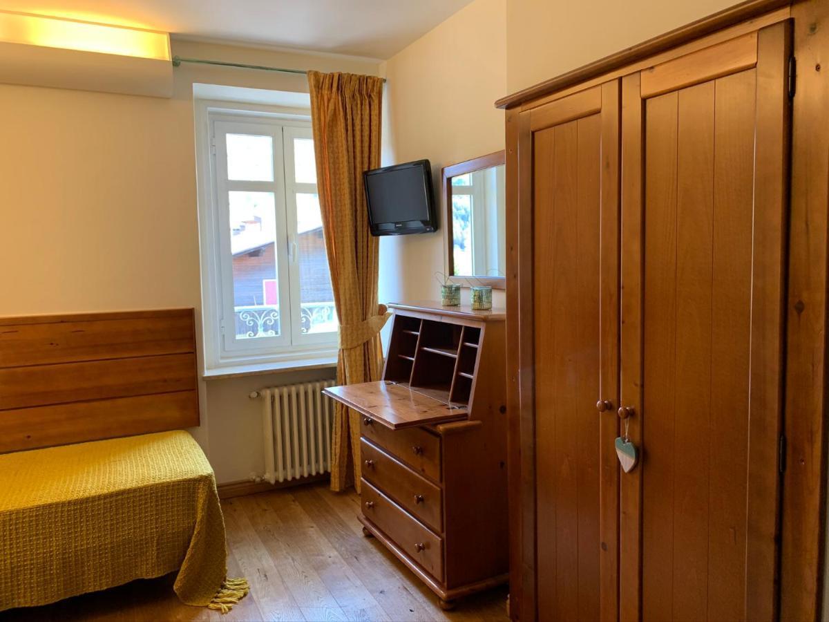 Hotel Serena Cortina Cortina dʼAmpezzo Exteriör bild