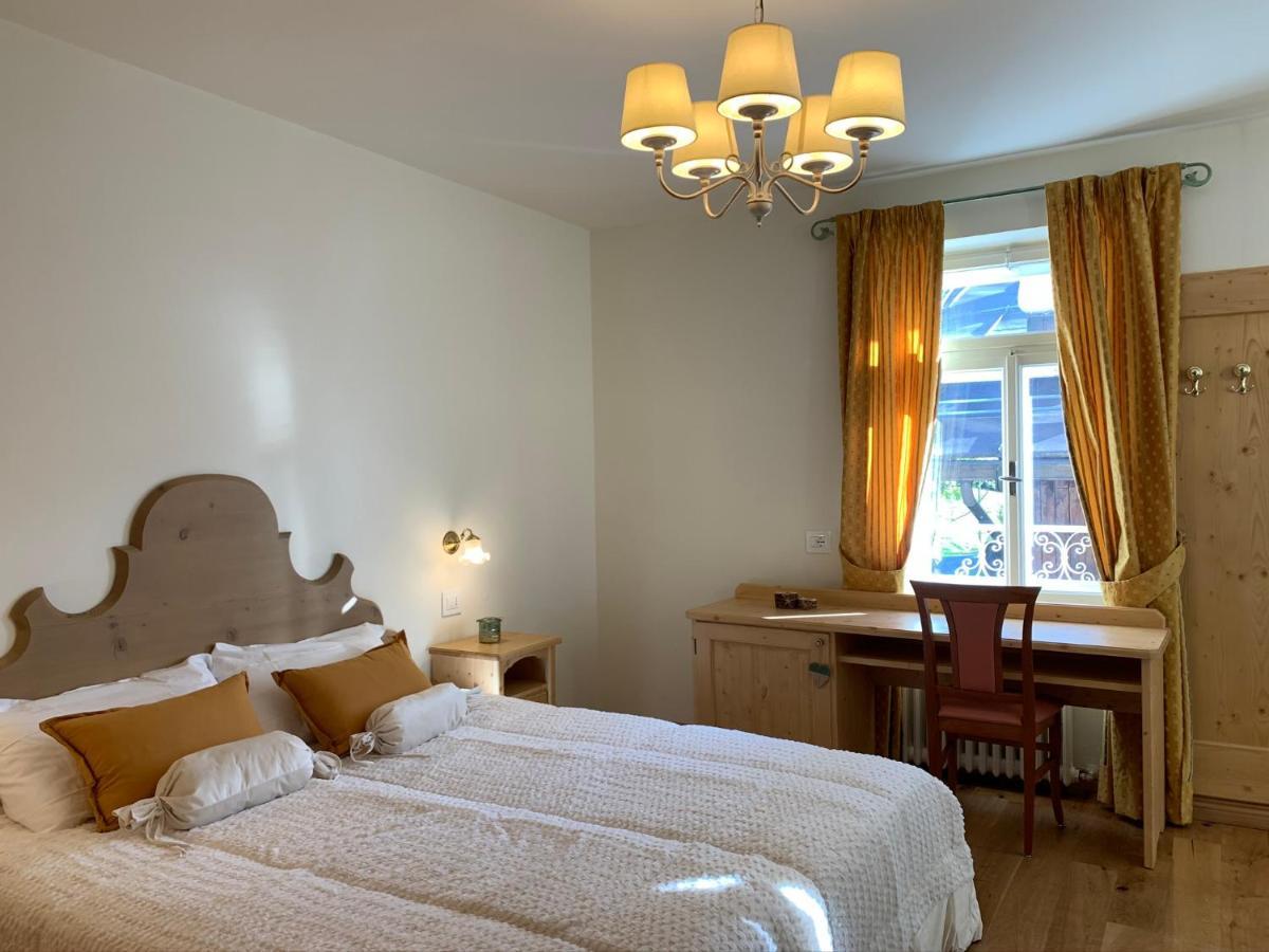 Hotel Serena Cortina Cortina dʼAmpezzo Exteriör bild