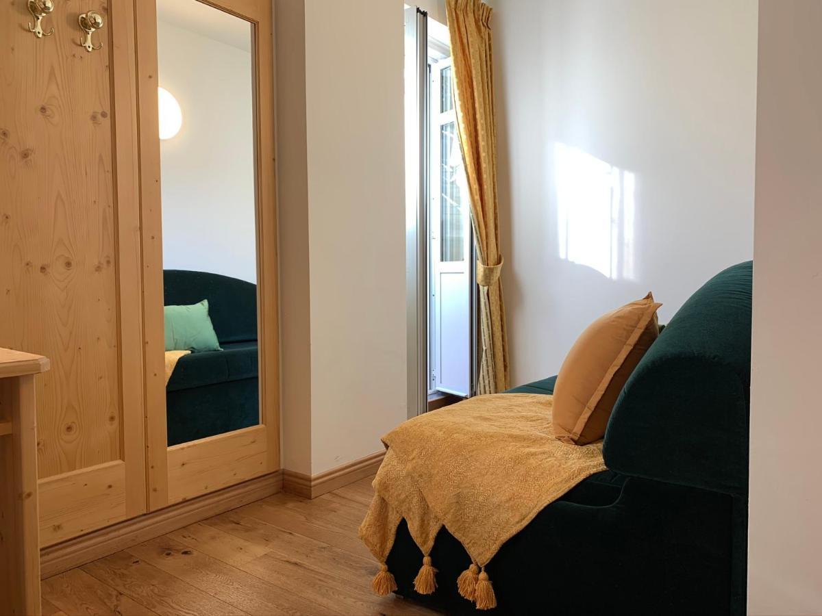 Hotel Serena Cortina Cortina dʼAmpezzo Exteriör bild