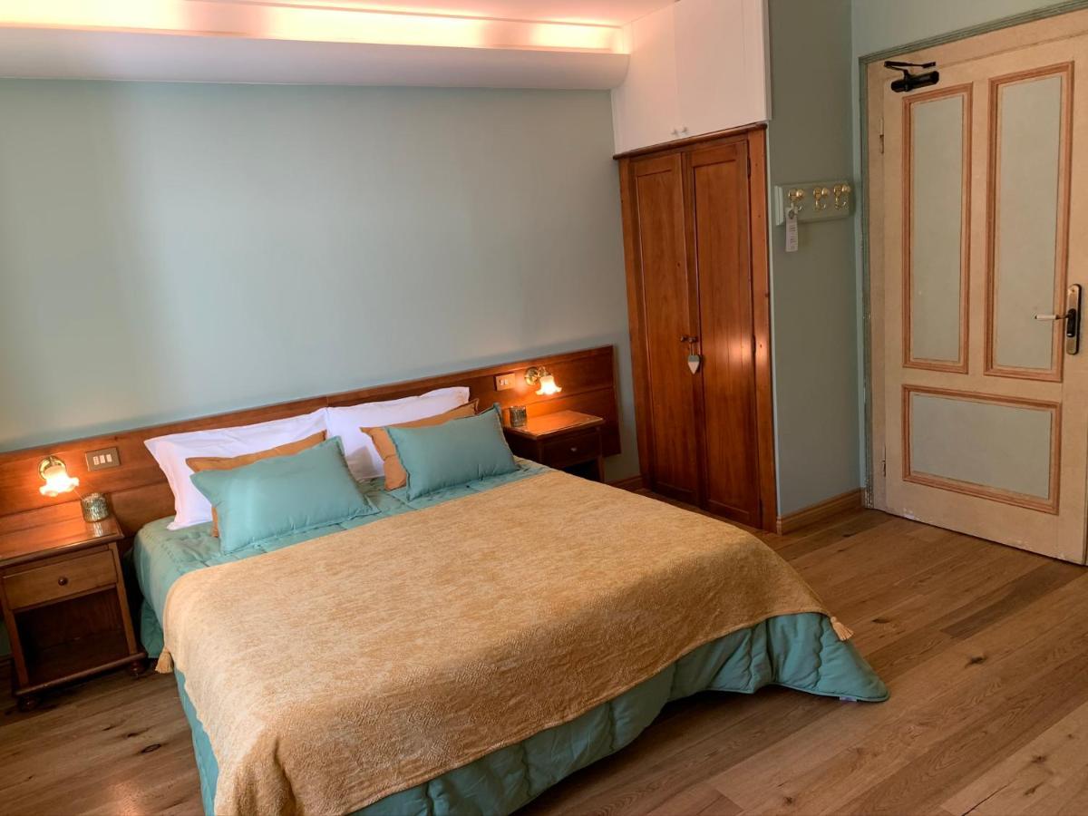 Hotel Serena Cortina Cortina dʼAmpezzo Exteriör bild