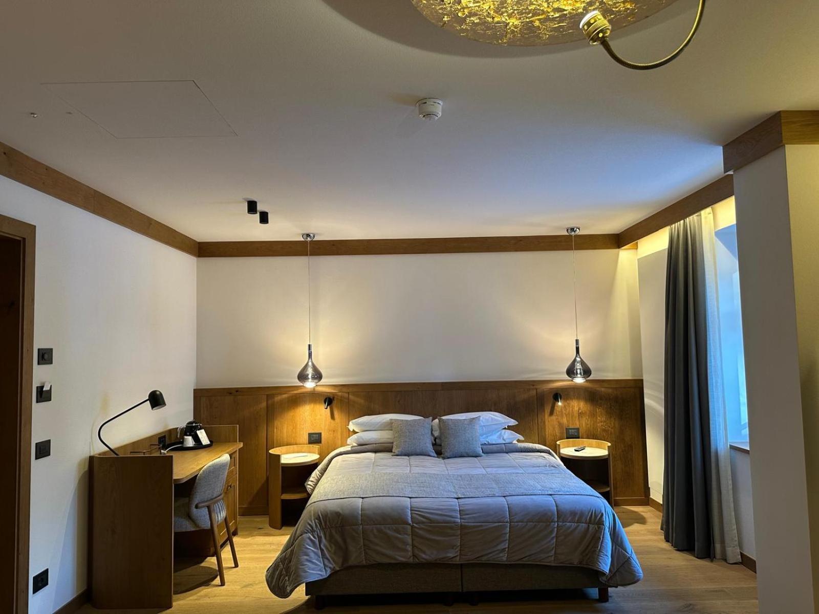Hotel Serena Cortina Cortina dʼAmpezzo Exteriör bild